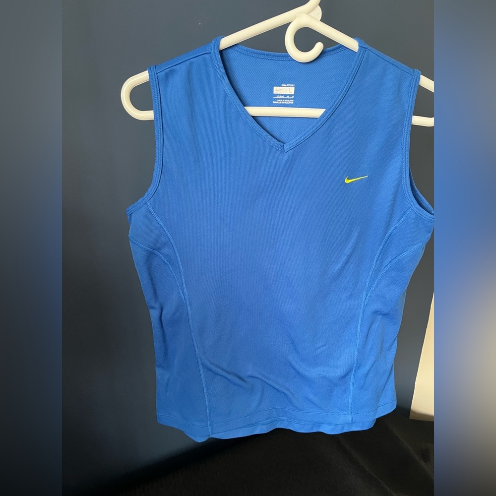 Nike blue athletic tank top: women’s size Large